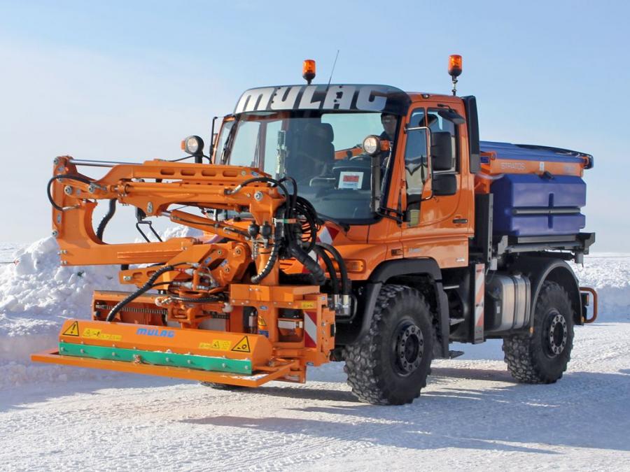  Mercedes-Benz Unimog U400 Road Service 2000 года  (фото 12 из 13)
